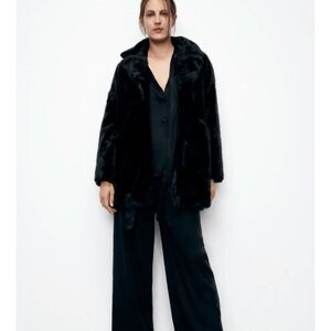 NWT ZARA Luxurious Black Faux Fur Coat L